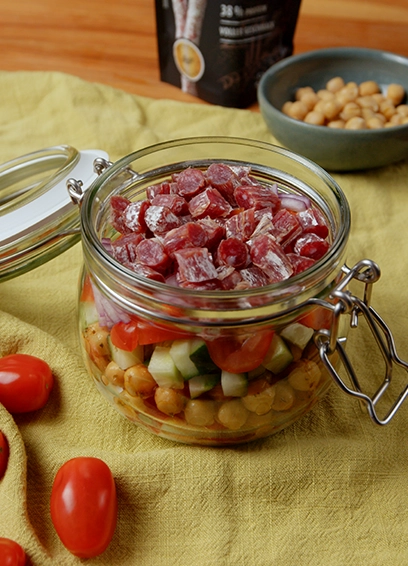 Proteinreicher Schichtsalat